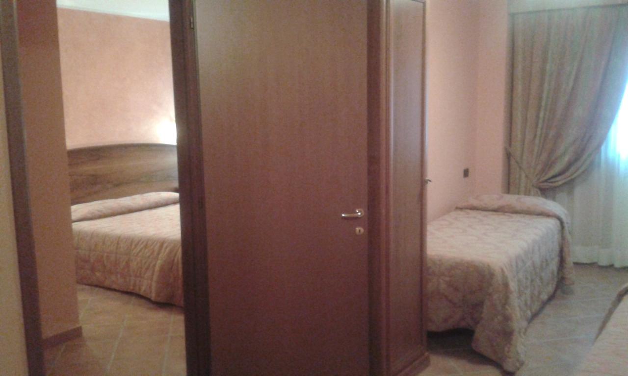 Hotel Cristallo Cerreto Laghi Ruang foto